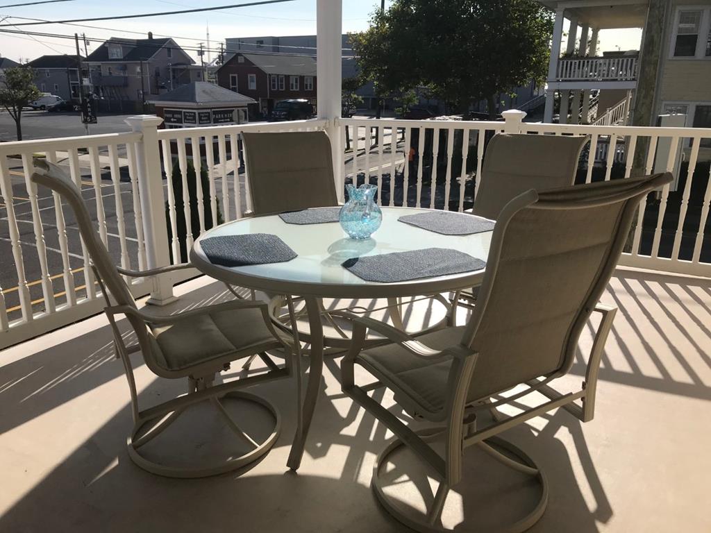 3104 OCEAN AVENUE UNIT H WILDWOOD SUMMER SEASONAL VACATION RENTALS